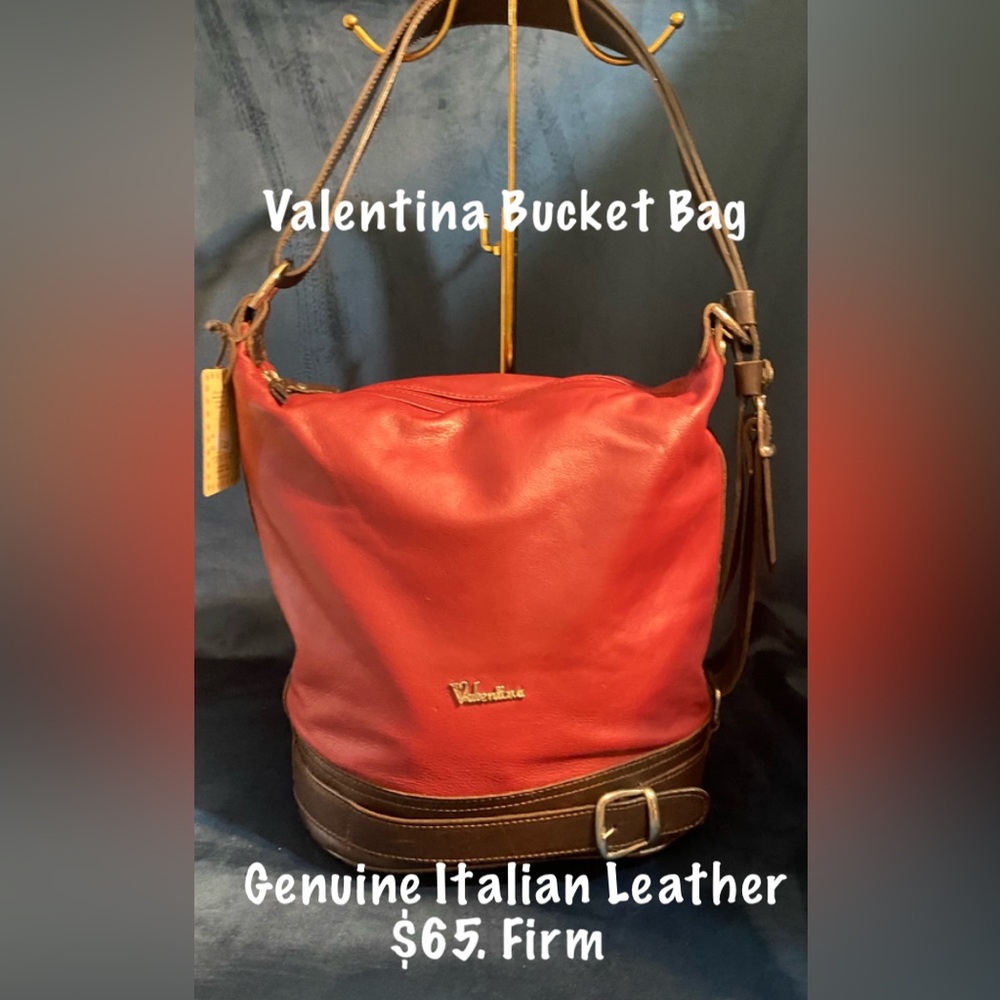 Valentina Red Bucket Bag
Genuine Leather